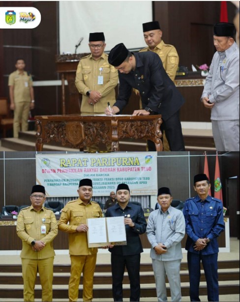 Rapat Paripurna DPRD Kabupaten Tebo